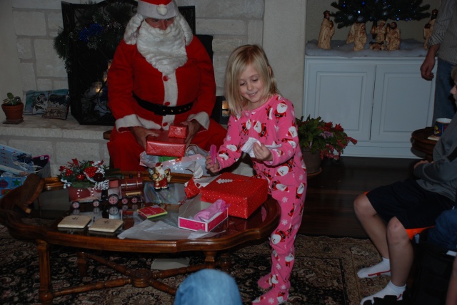 2013-12-23 21-11-49 Hildebrand Christmas.jpg
